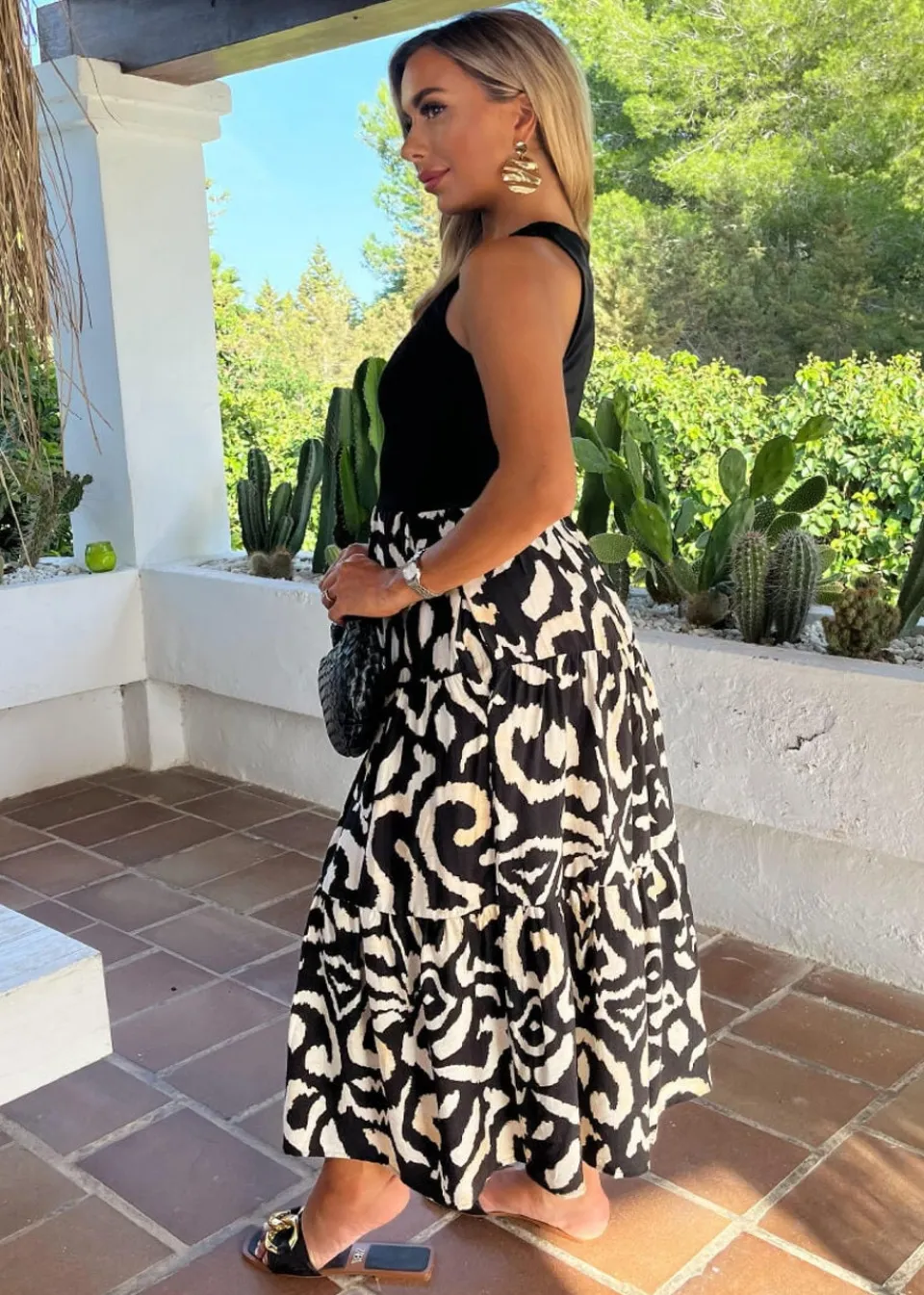Dresses>AX Paris Black Abstract Print 2 In 1 Smock Midi Dress BlackPrint