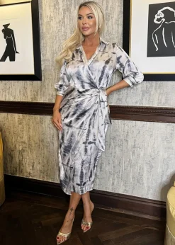 Dresses>AX Paris Grey Printed 3/4 Sleeve Side Tie Waist Wrap Shirt Midi Dress