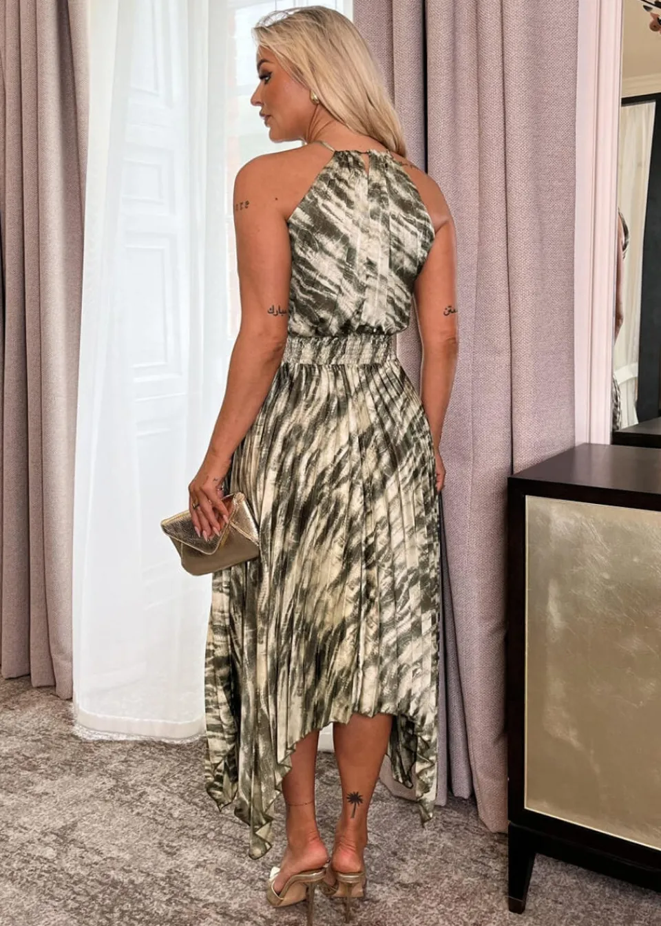 Dresses>AX Paris Olive Snake Print Racer Neck Zig Zag Hem Pleated Midi Dress