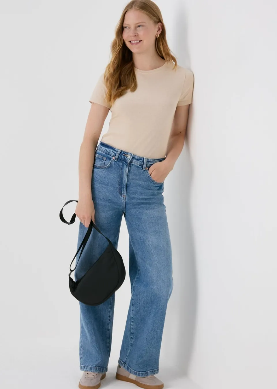 T-Shirts>Papaya Beige Fitted T-Shirt