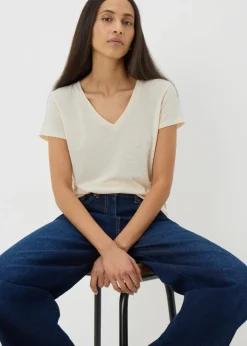 T-Shirts>Papaya Beige Linen Blend V-Neck T-Shirt
