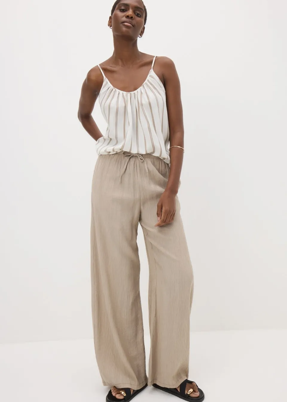 Trousers>Papaya Textured Wide Leg Trousers Beige