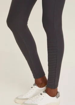 Leggings><noscript><img width=