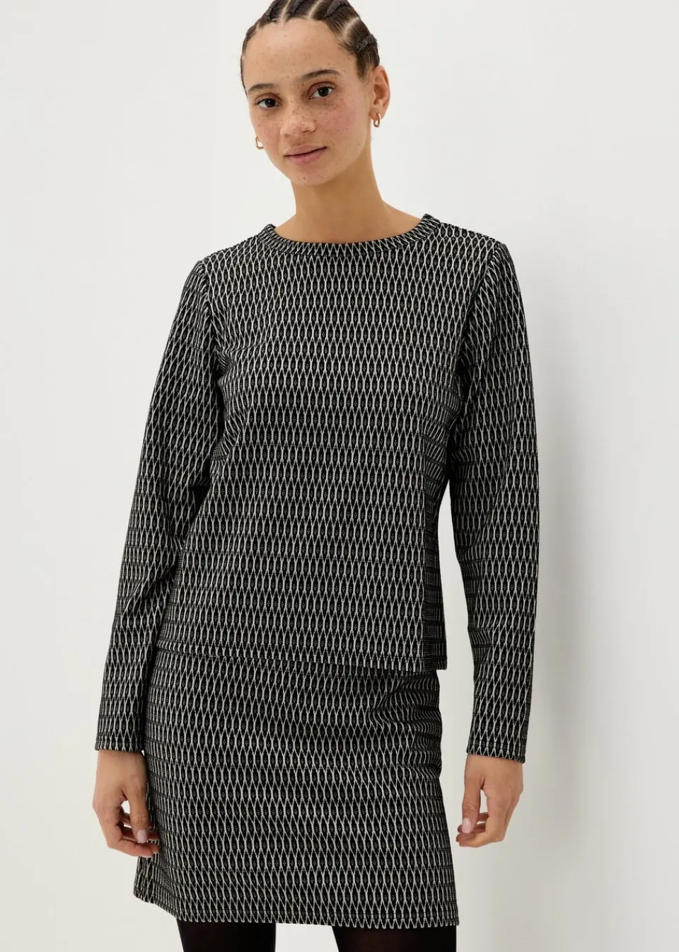 T-Shirts>Papaya Black Jacquard Long Sleeve Top
