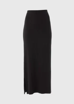 Skirts><noscript><img width=