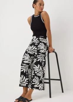 Trousers><noscript><img width=