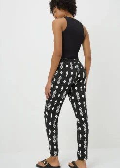 Trousers><noscript><img width=