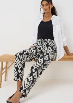 Trousers><noscript><img width=