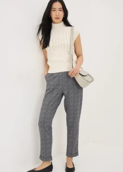 Trousers><noscript><img width=