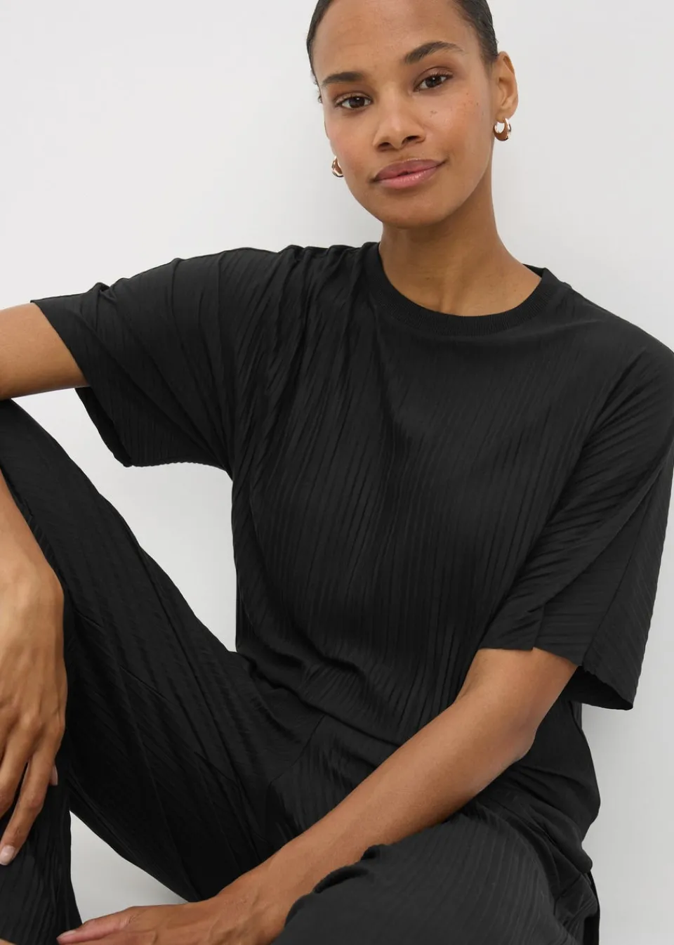T-Shirts>Papaya Black Plisse Co Ord T-Shirt
