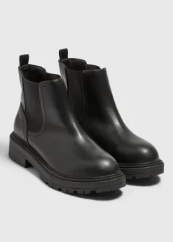 Footwear><noscript><img width=