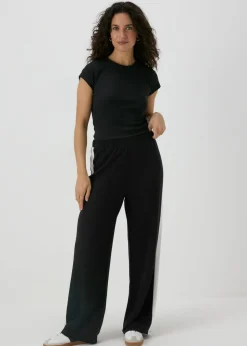 Trousers><noscript><img width=