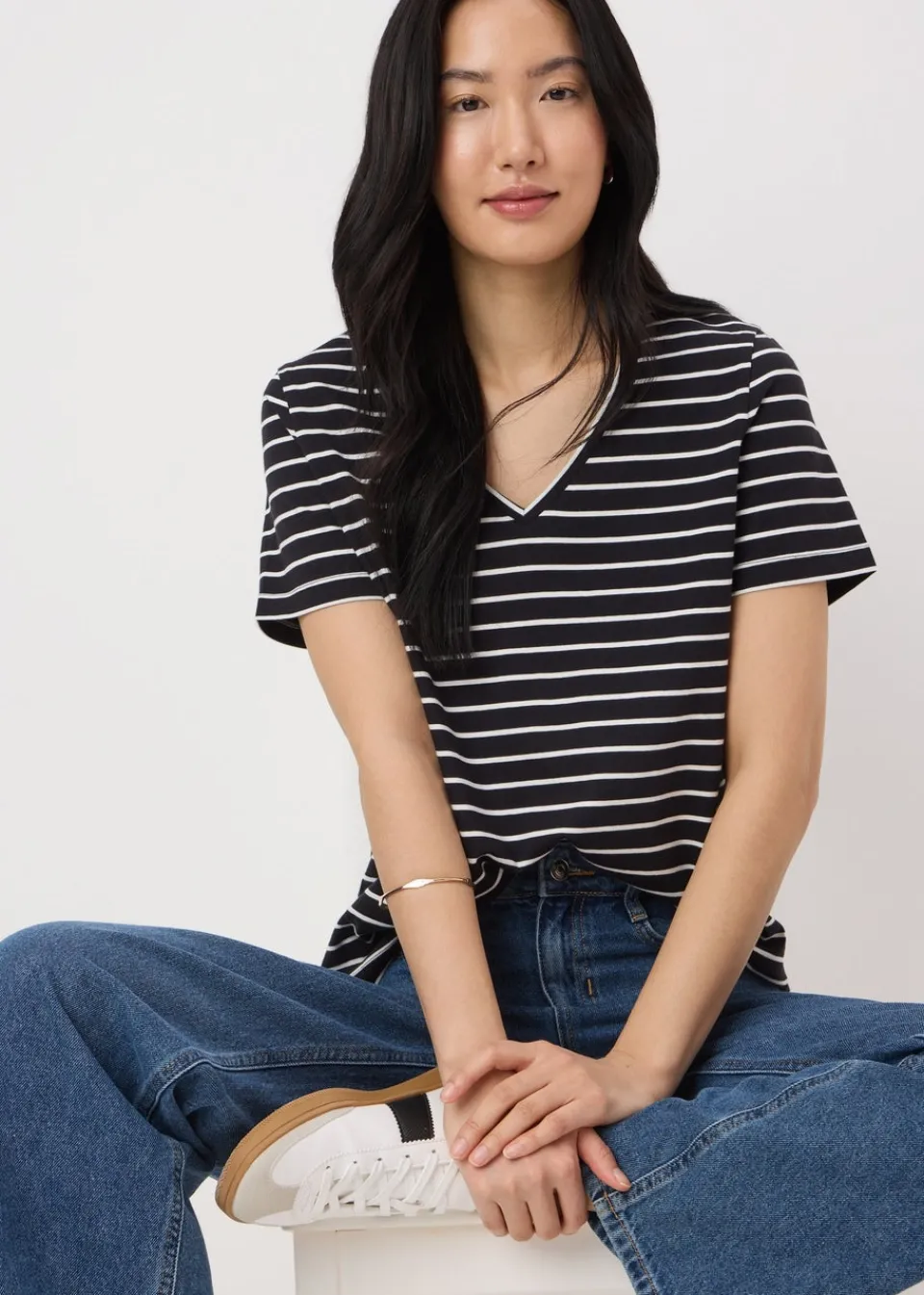 T-Shirts>Papaya Black Stripe V-Neck Regular Fit T-Shirt