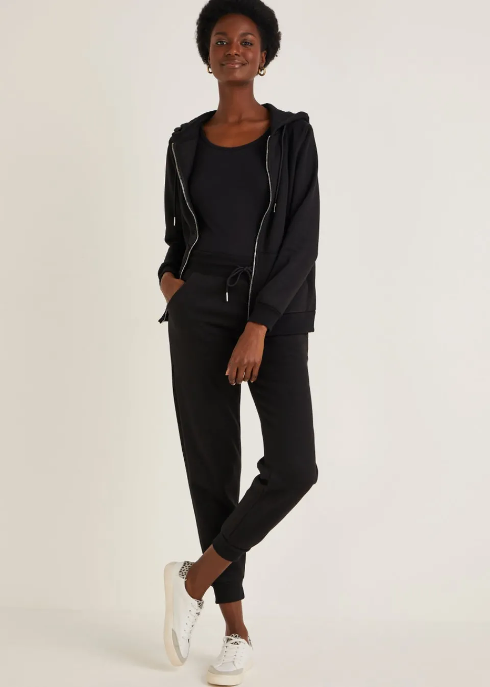 Trousers>Papaya Tapered Drawstring Jogging Bottoms Black