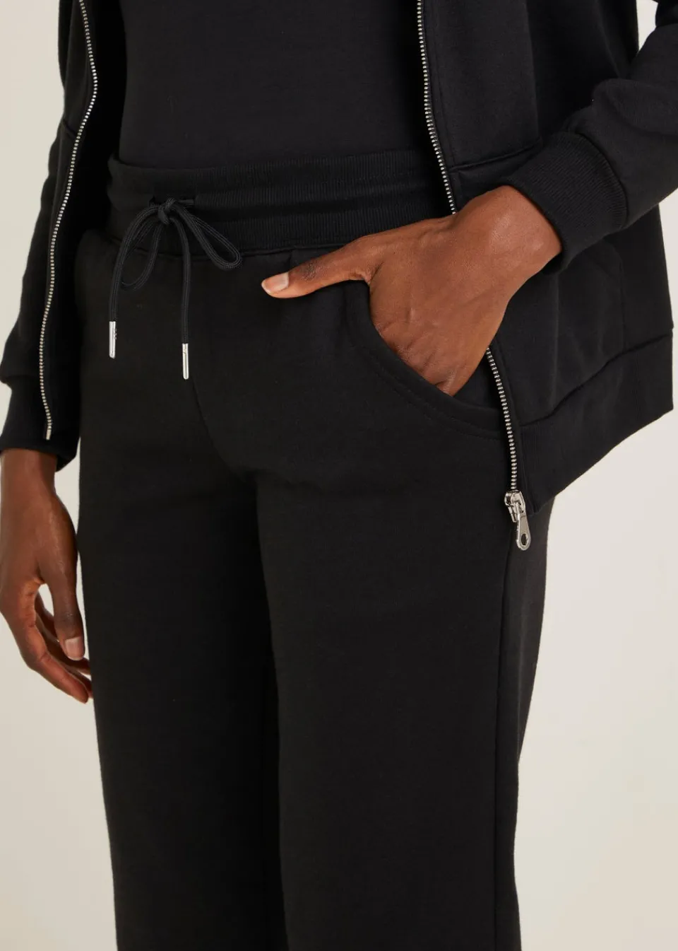Trousers>Papaya Tapered Drawstring Jogging Bottoms Black