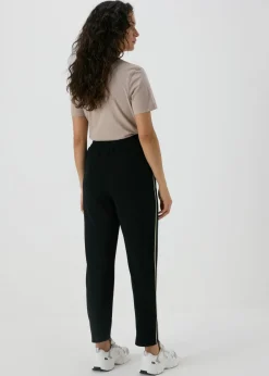 Trousers><noscript><img width=