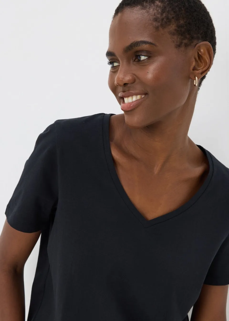 T-Shirts>Papaya Black V-Neck Regular Fit T-Shirt