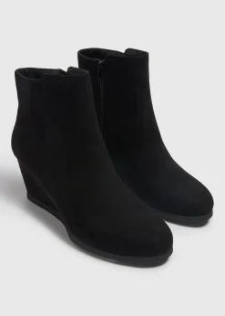 Footwear>Papaya Black Wedge Boots