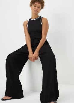 Trousers><noscript><img width=