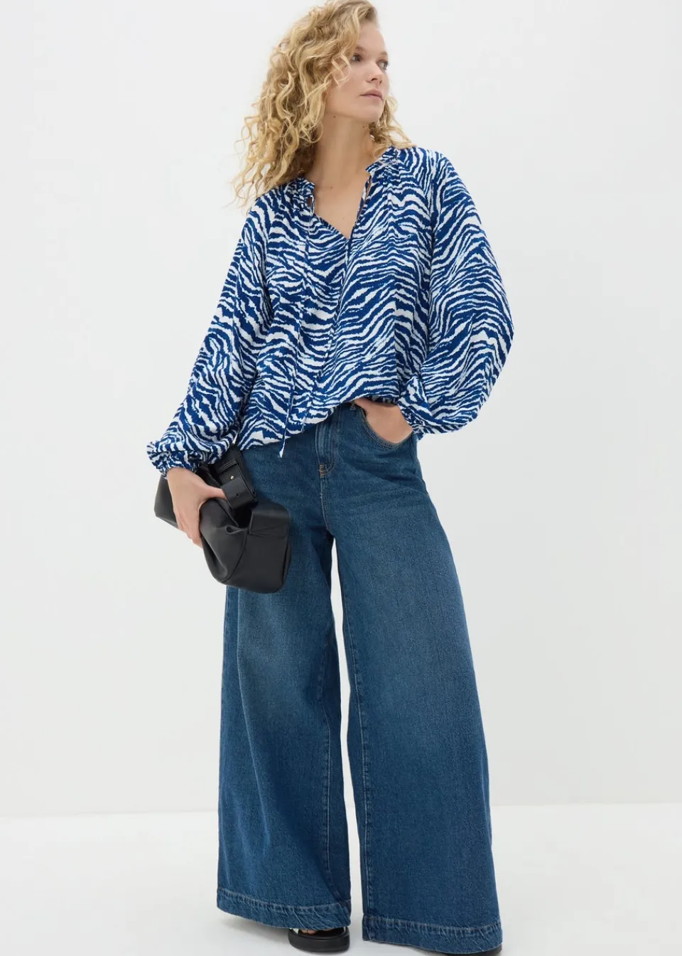 Tops>Papaya Blue Animal Print Tie Neck Blouse
