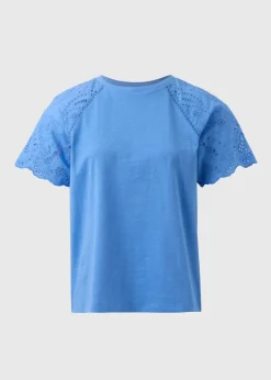 T-Shirts><noscript><img width=