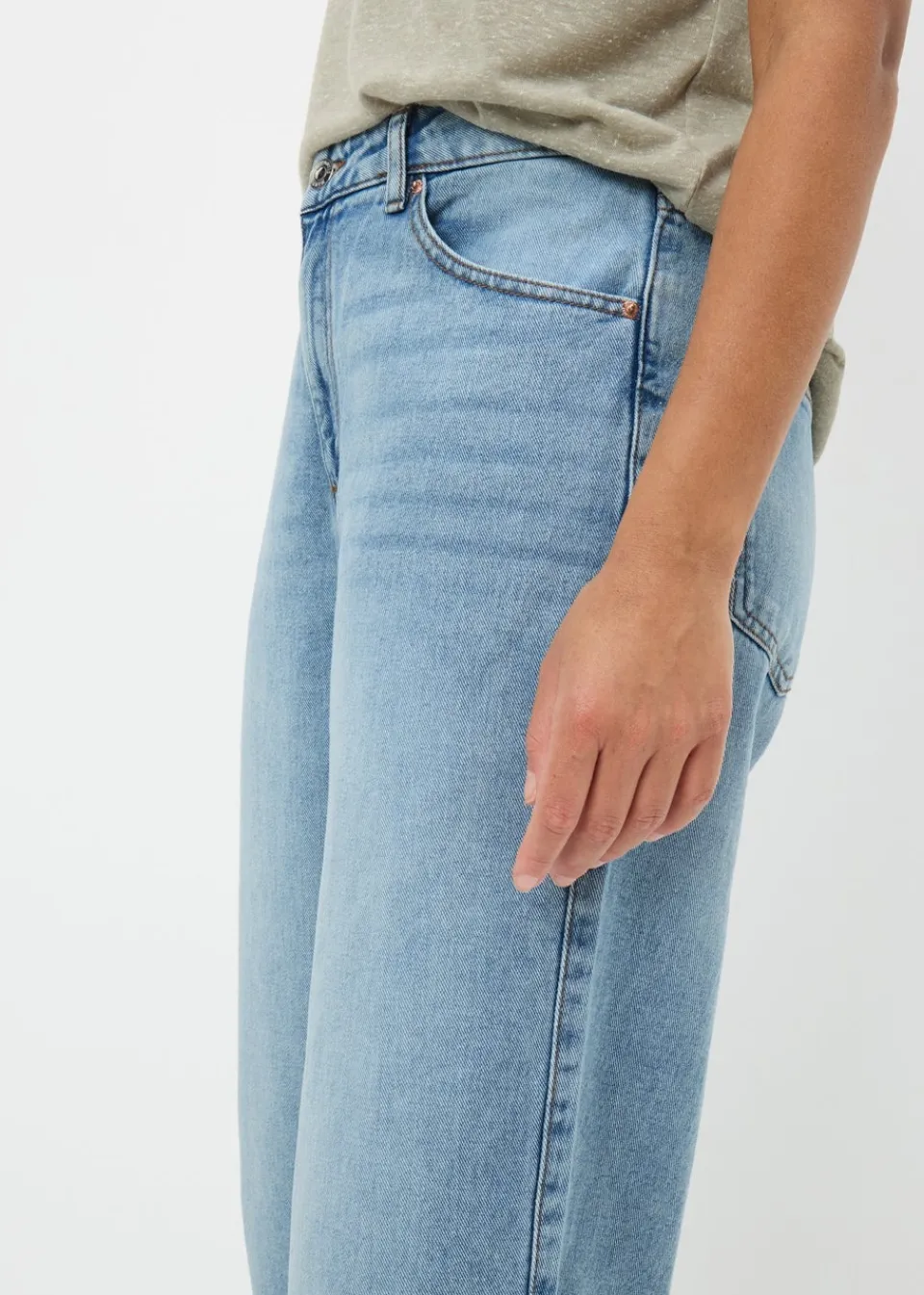 Jeans & Jeggings>Papaya Denim Blue Light Wash Wide Leg Cropped Jeans