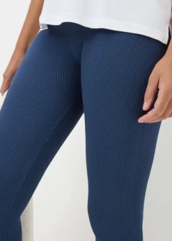 Loungewear><noscript><img width=
