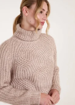 Knitwear><noscript><img width=