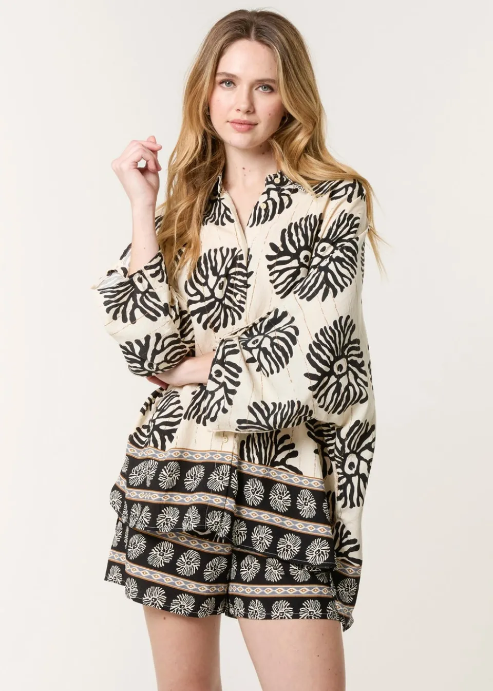 Tops>Blue Vanilla Black Abstract Oversized Shirt