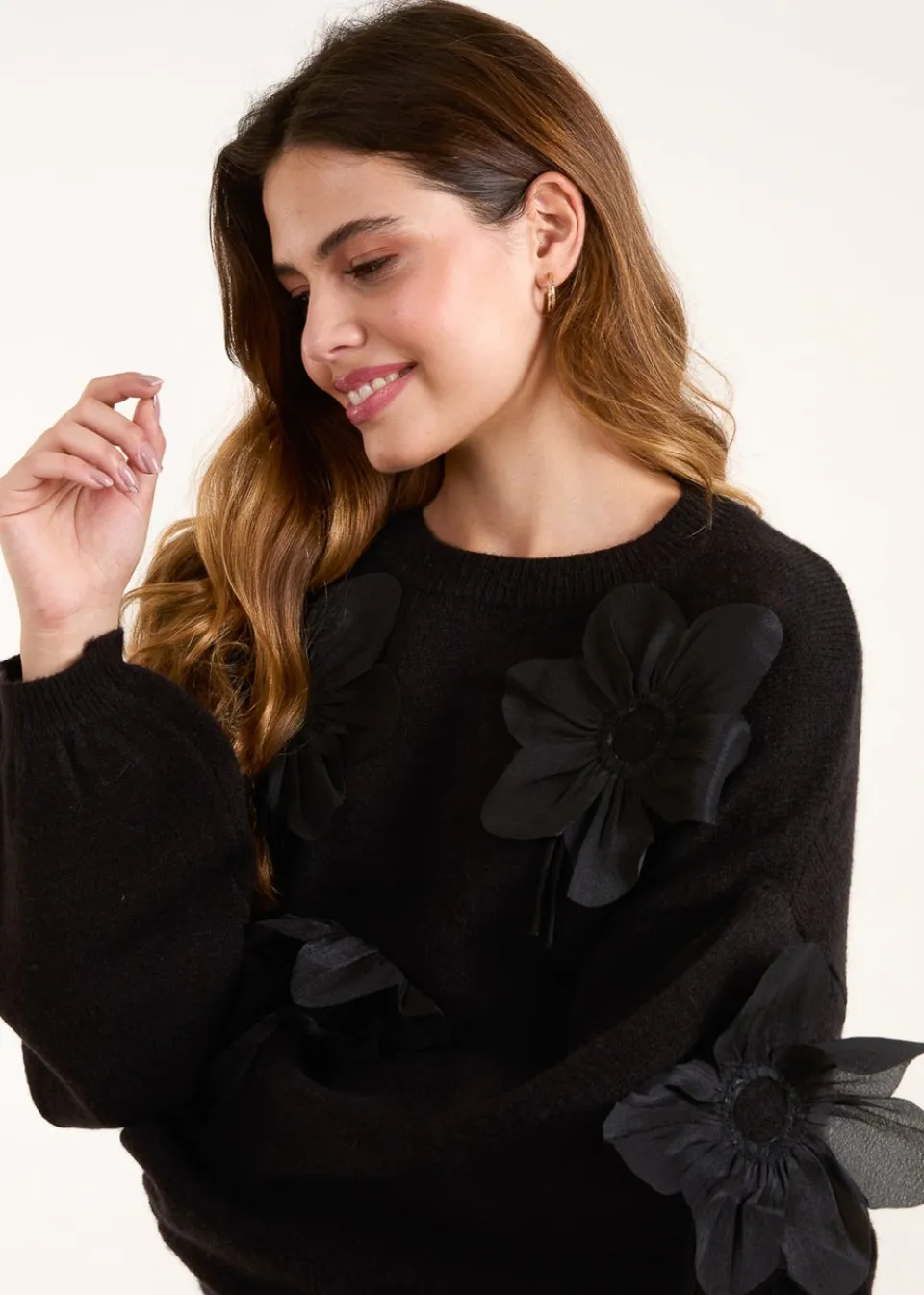 Tops>Blue Vanilla Black Applique Flower Jumper