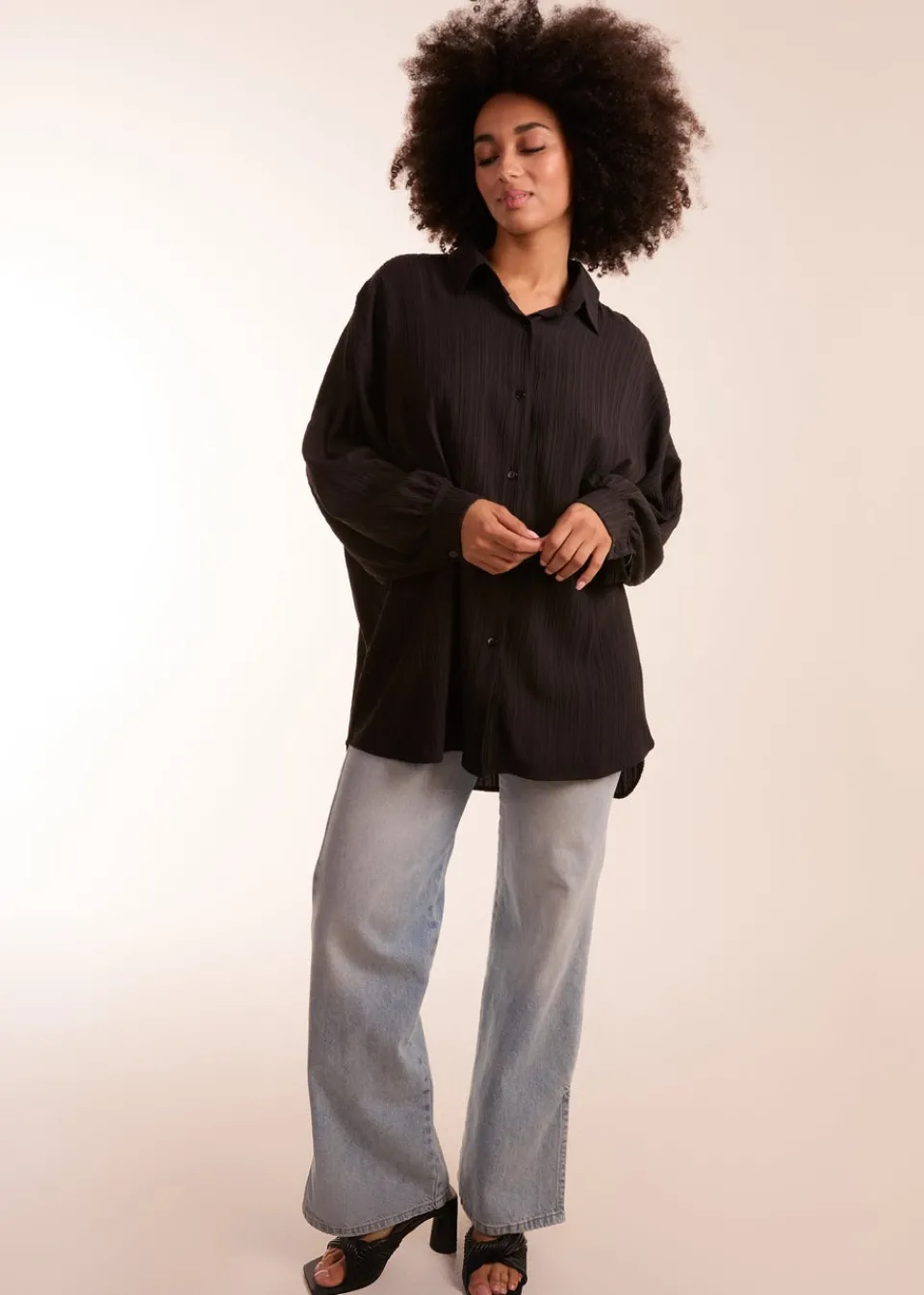 Tops>Blue Vanilla Black Crinkle Oversized Shirt