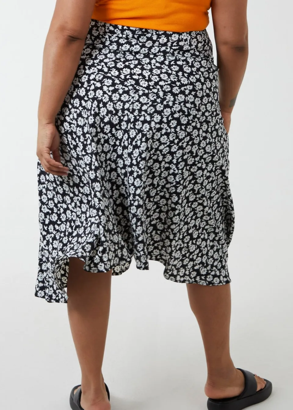 Skirts>Blue Vanilla Black Curve Asymmetric Seam Midi Skirt