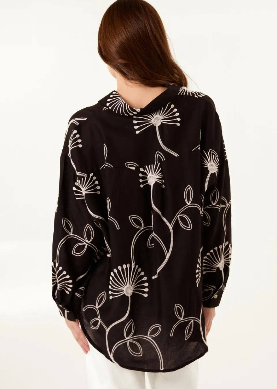 Tops>Blue Vanilla Black Embroidered Buttoned Shirt