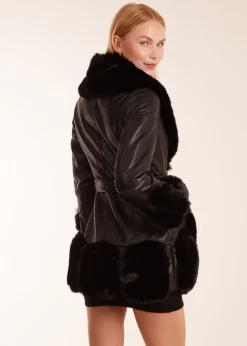 Coats & Jackets><noscript><img width=