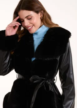 Coats & Jackets><noscript><img width=