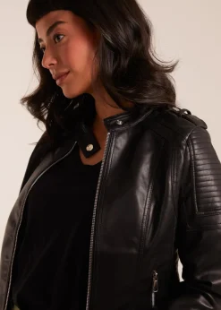 Coats & Jackets><noscript><img width=