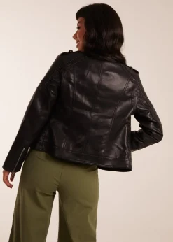 Coats & Jackets><noscript><img width=