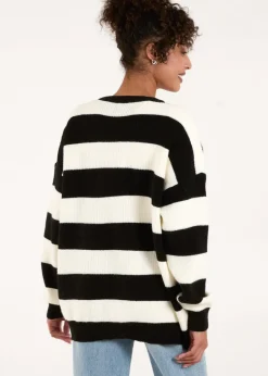 Knitwear><noscript><img width=