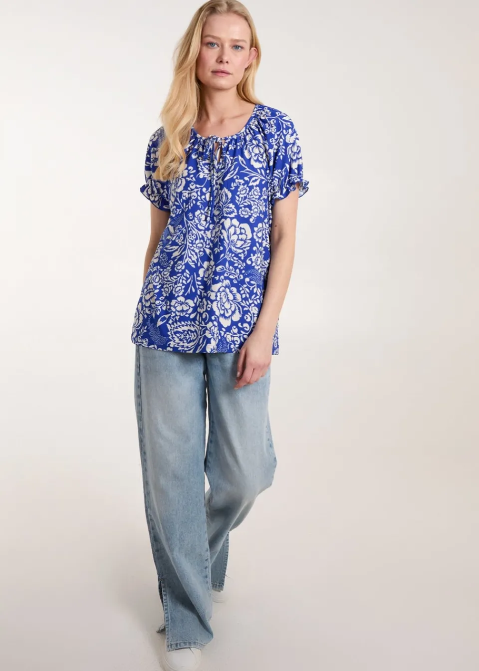 Tops>Blue Vanilla Blue Shirred Sleeve Tie Front Top