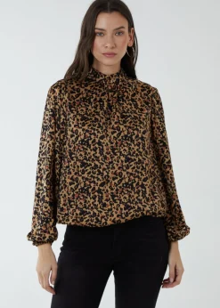 Blouses & Shirts><noscript><img width=