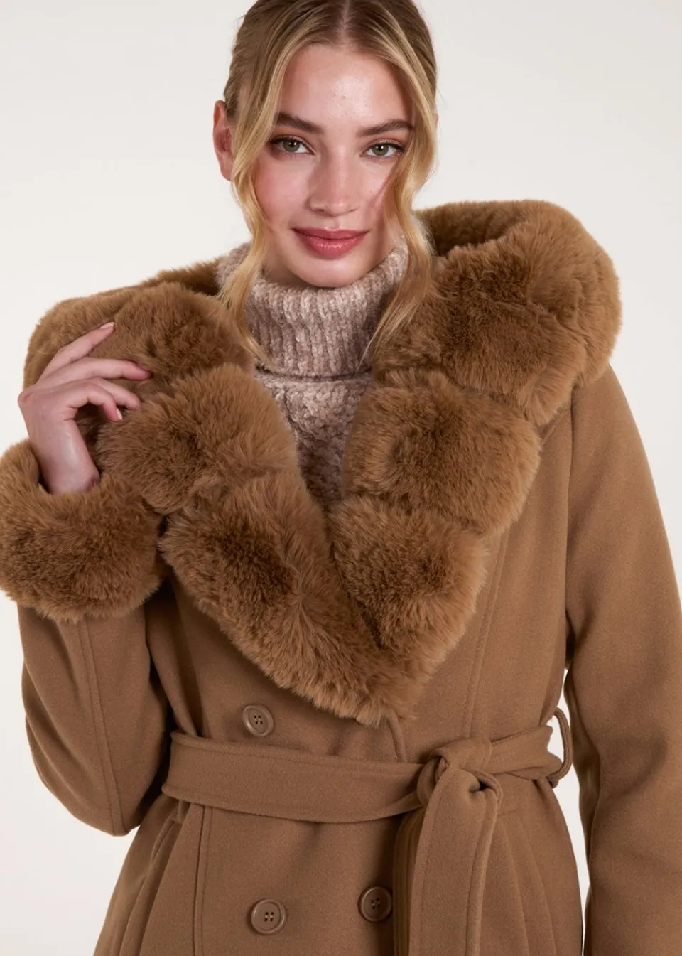 Coats & Jackets>Blue Vanilla Camel Faux Fur Trim Double Breasted Coat