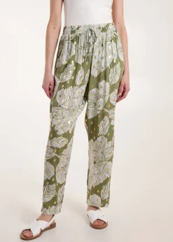 Trousers><noscript><img width=