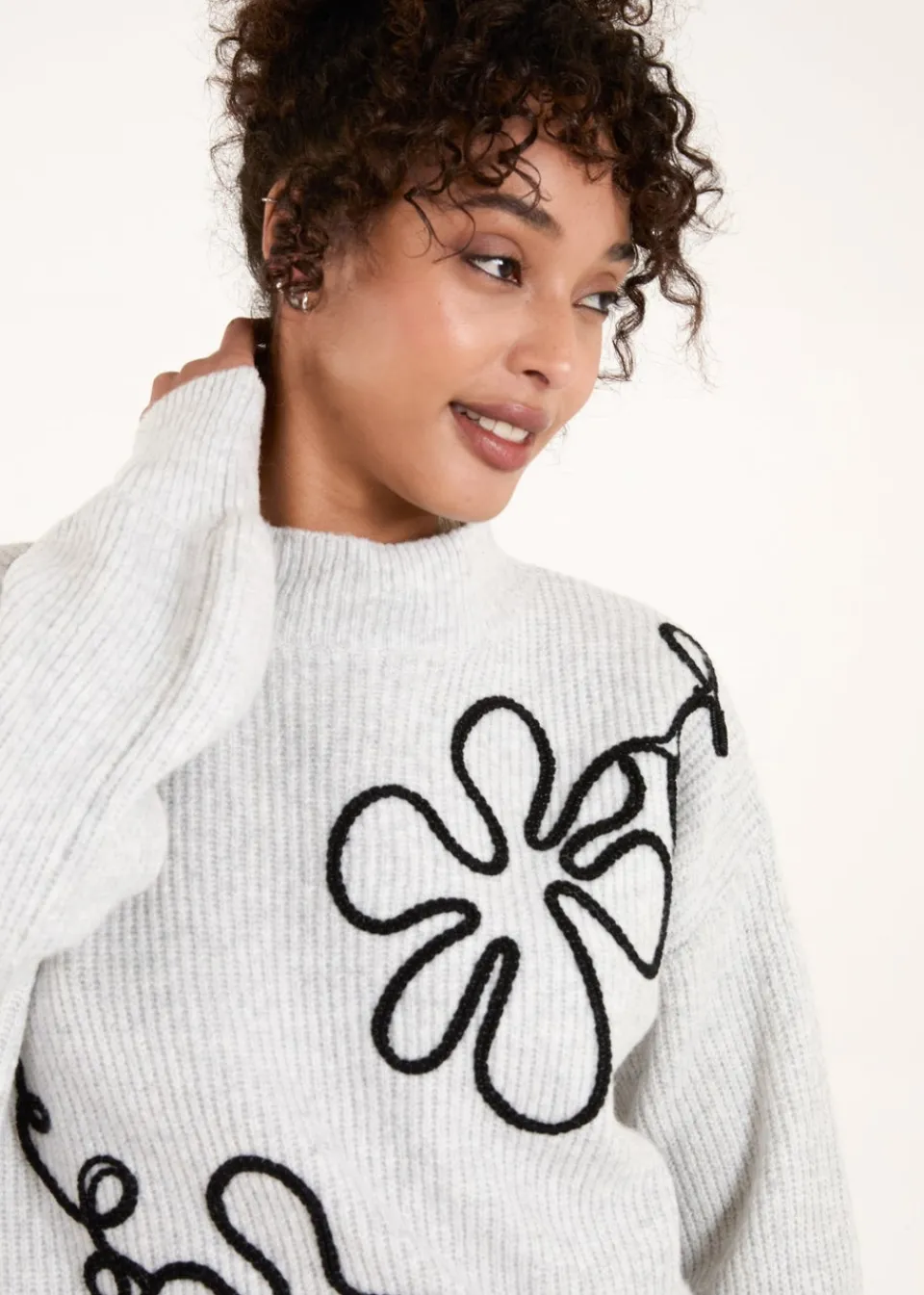 Tops>Blue Vanilla Grey Abstract Flower Embroidery Jumper
