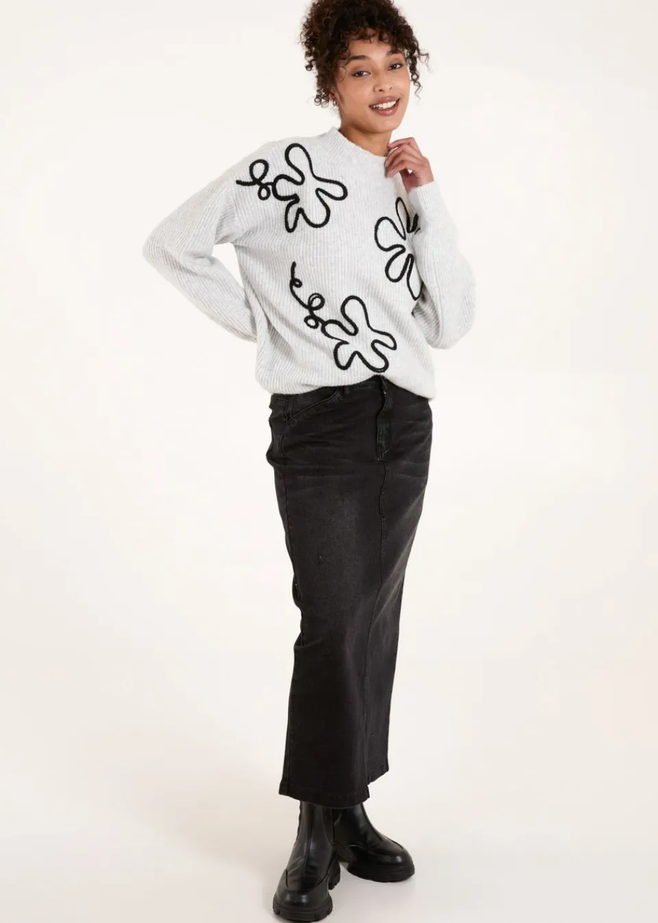 Tops>Blue Vanilla Grey Abstract Flower Embroidery Jumper