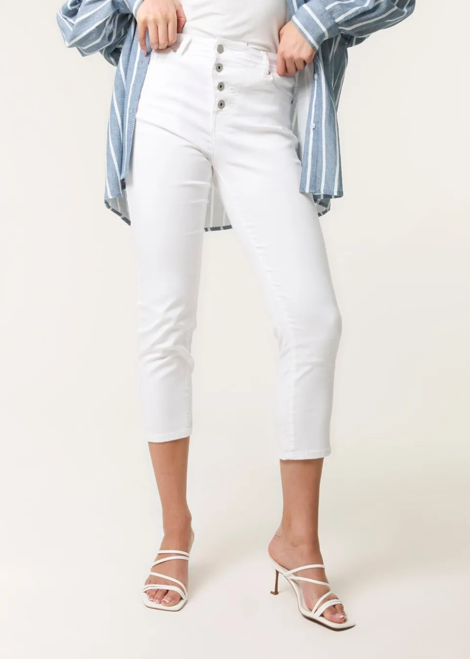 Trousers>Blue Vanilla Ivory Button Front Capri Trouser