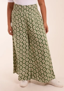 Trousers><noscript><img width=