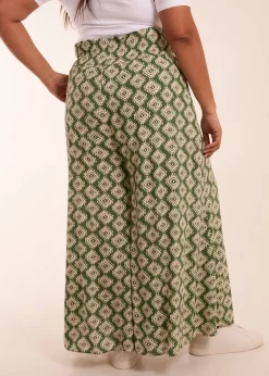 Trousers><noscript><img width=