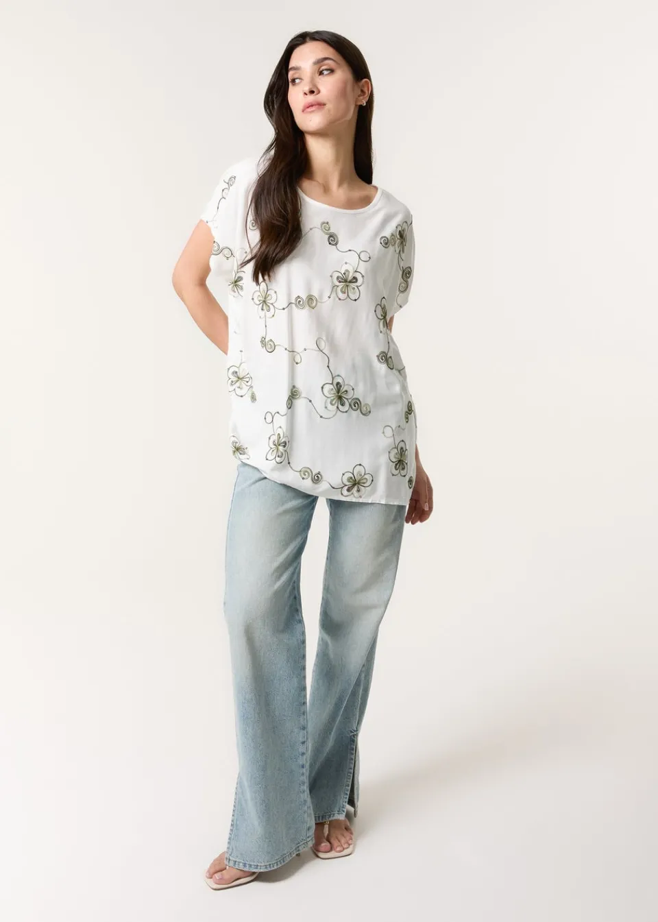 T-Shirts>Blue Vanilla Khaki Embroidered Flower Top