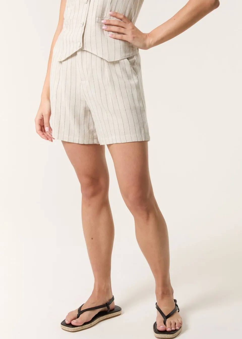 Shorts>Blue Vanilla Linen Pinstripe Shorts
