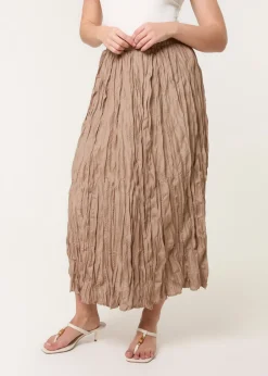Skirts><noscript><img width=